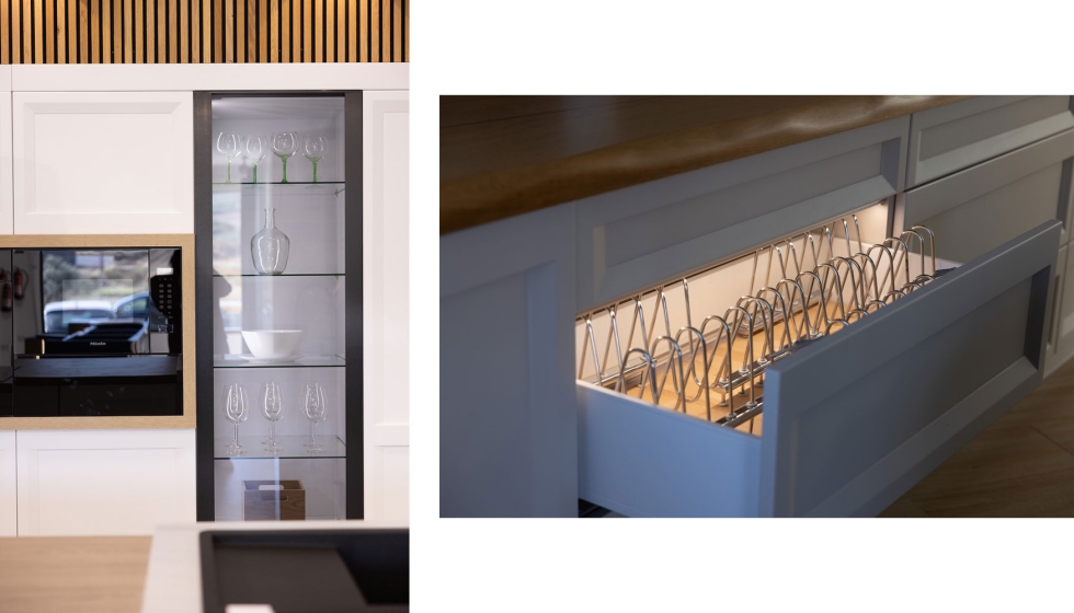 Catlogo amplio de accesorios y complementos que permite desarrollar cocinas completas, funcionales y de calidad premium...