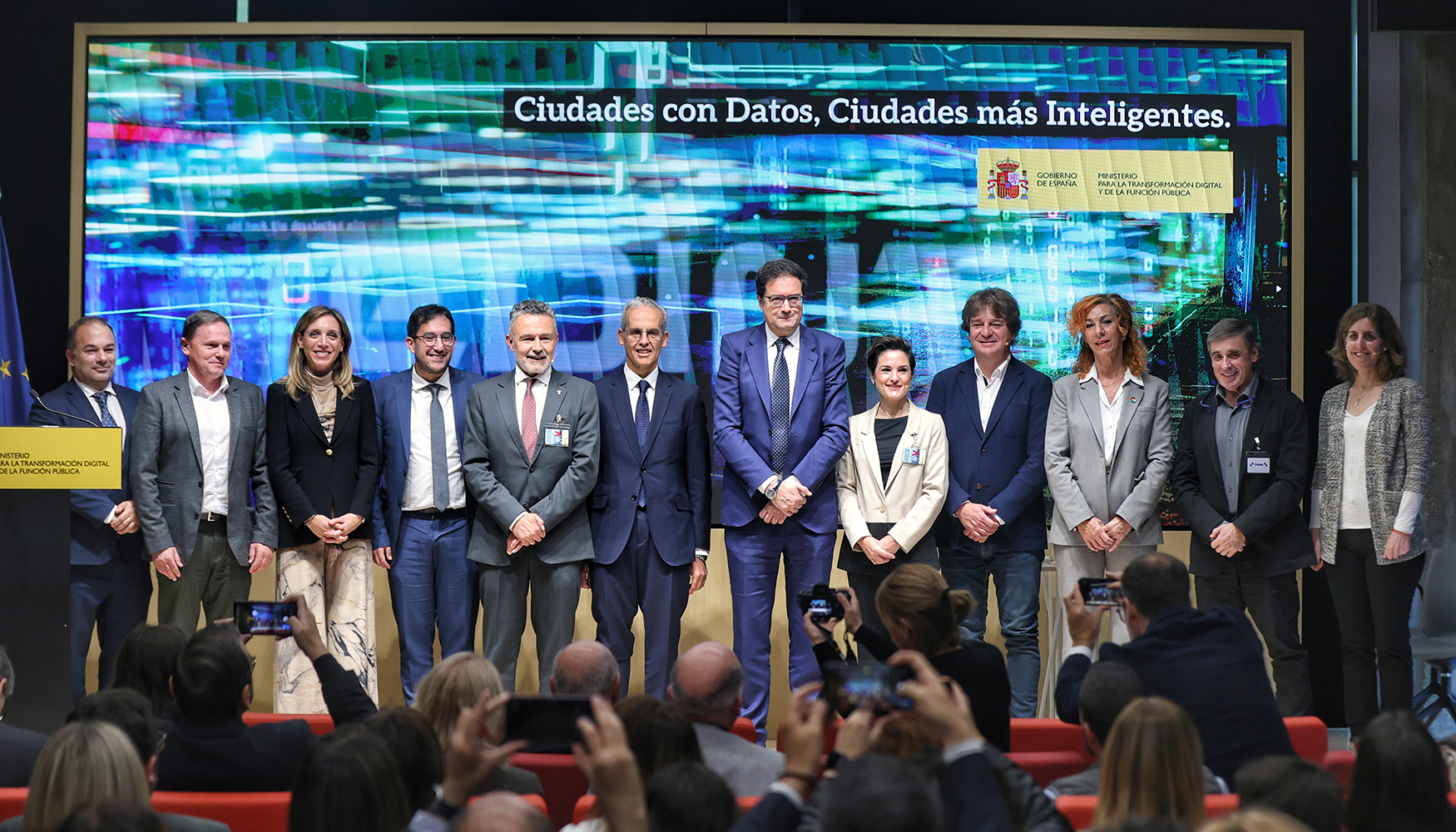 El proyecto contempla la creacin de un catlogo de servicios y casos de uso tangibles, con aplicacin prctica en la vida diaria de los ciudadanos...