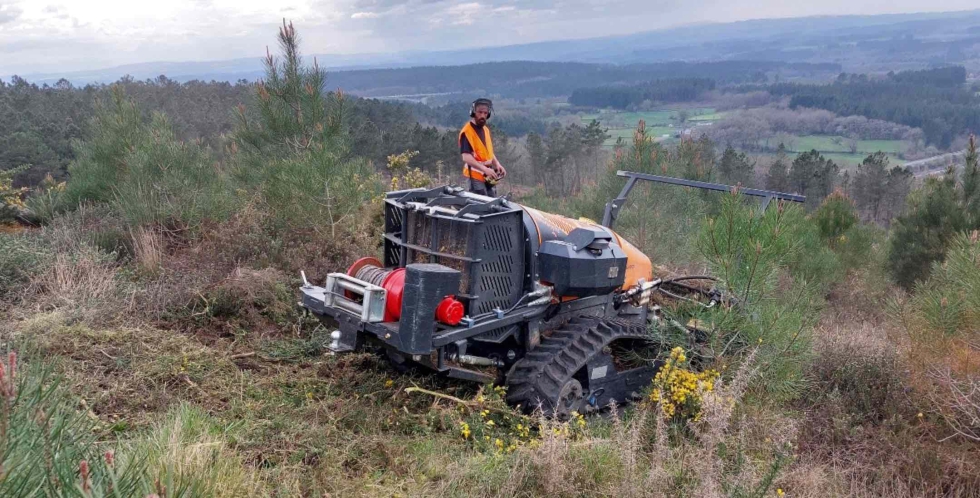 El equipo es una alternativa eficaz a los mtodos tradicionales en terrenos forestales complejos