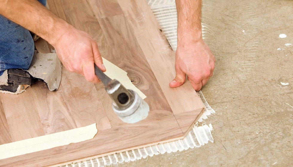 Una adecuada preparacin del soporte resulta bsica para lograr una instalacin ptima de los suelos de madera