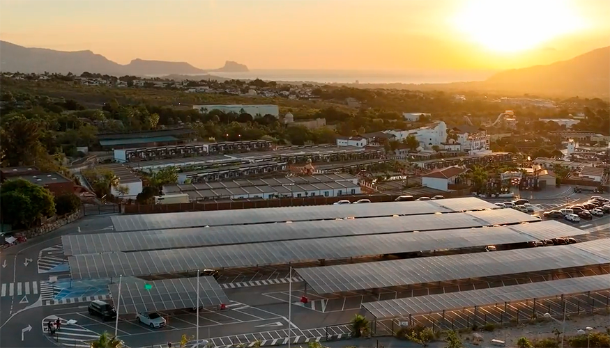 La nueva instalaci�n solar fotovoltaica, con m�s de 1...