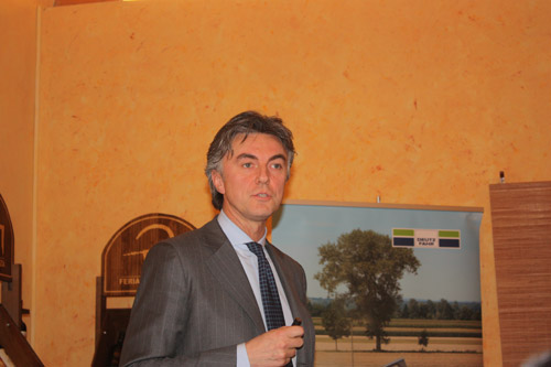 Ludovico Bussolati, CEO de Same Deutz-Fahr, durante su exposicin ante la prensa especializada