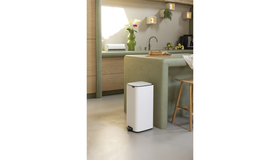 Cubo Pedal Bin 30L, color Withe de Brabantia