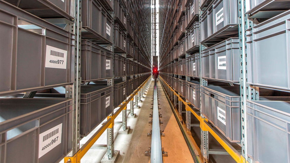 Almacn operado por miniload