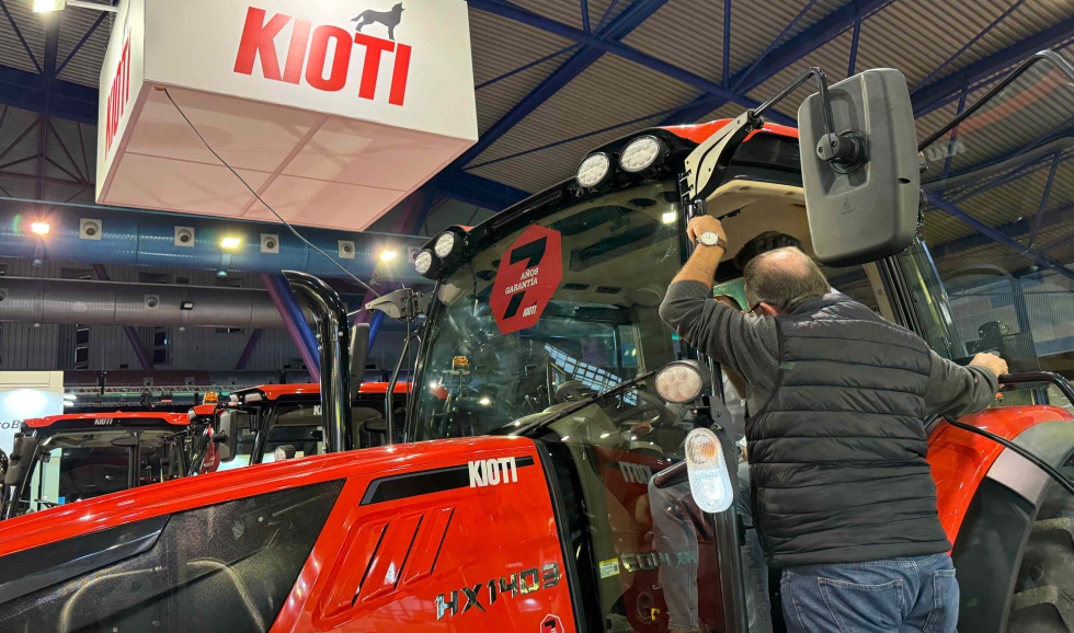 Los visitantes en Mlaga se interesaron por los tractores Kioti