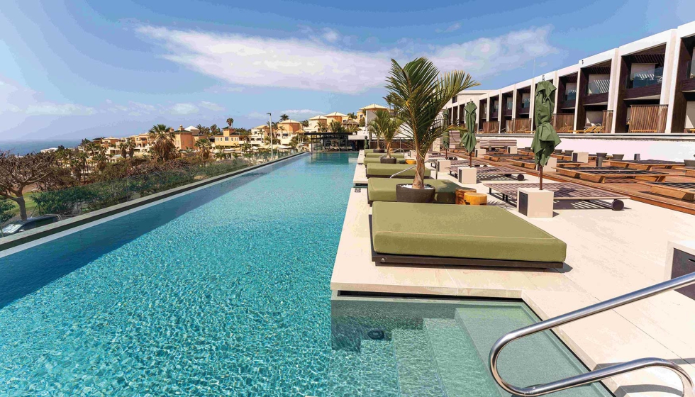 Renolit Alkorplan presentar en Piscina Barcelona importantes novedades en sus icnicas colecciones Ceramics y Vogue