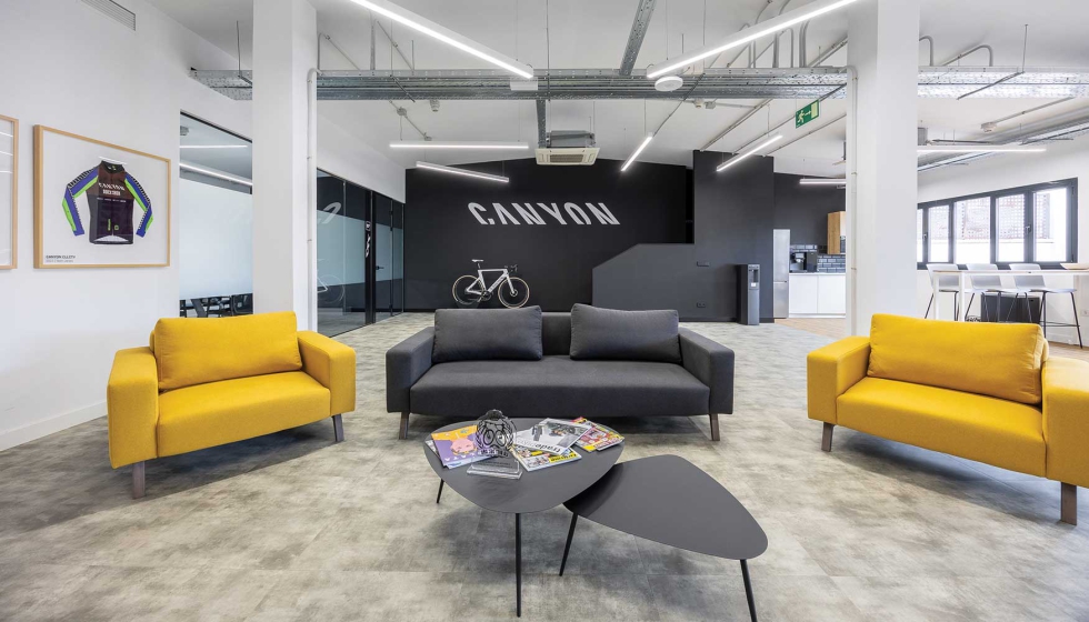 El proyecto se ha construido mediante materiales, texturas e iluminacin