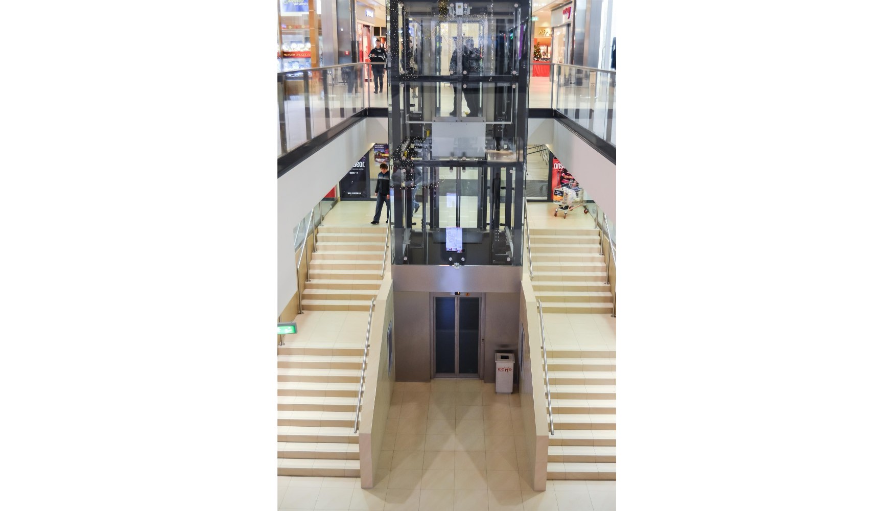 Actualmente, ms de 100.000 personas en Espaa estn atrapadas en sus hogares sin poder salir a la calle