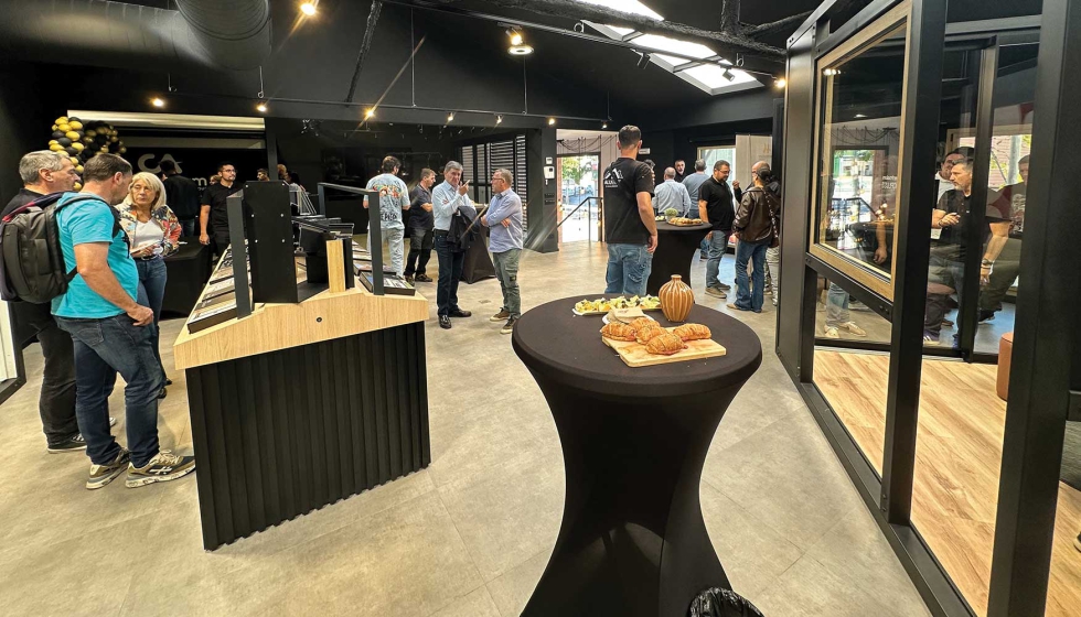 CentroAlum aprovech la conmemoracin de su 40 aniversario para presentar la remodelacin de su nuevo shooroom