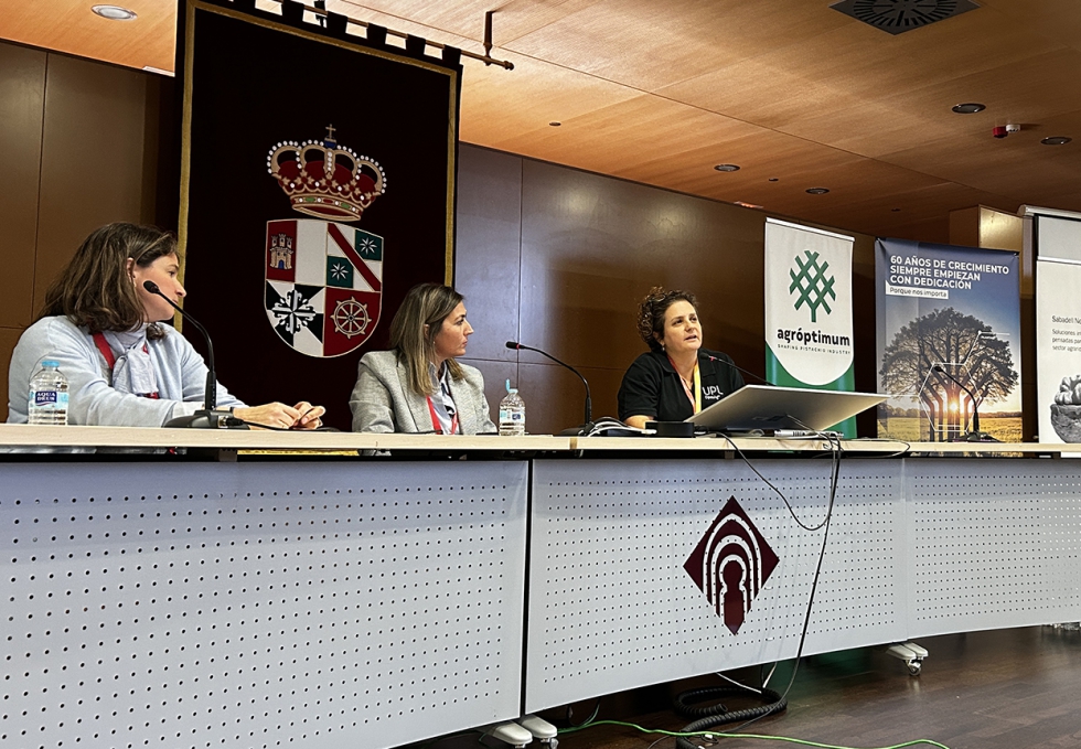 Mesa redonda sobre la Nueva generacin de insumos para almendro y pistacho