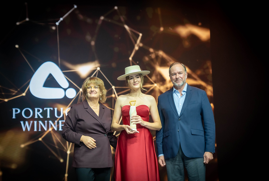 Sabrina Saraiva, distinguida com o trofu Jovem Empresrio Rural.  Jorge Oliveira