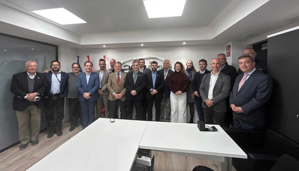 Representantes de Aecim y de las empresas metalmecnicas de Ro de Janeiro durante su reunin para explorar oportunidades de cooperacin y desarrollo...