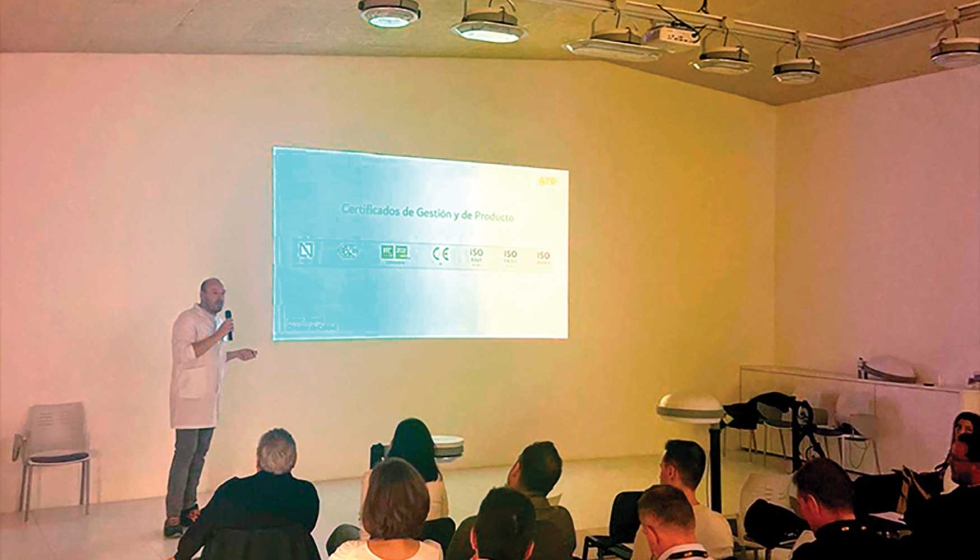 Javier lvarez, director de Calidad, en su ponencia sobre certificados de gestin y producto...