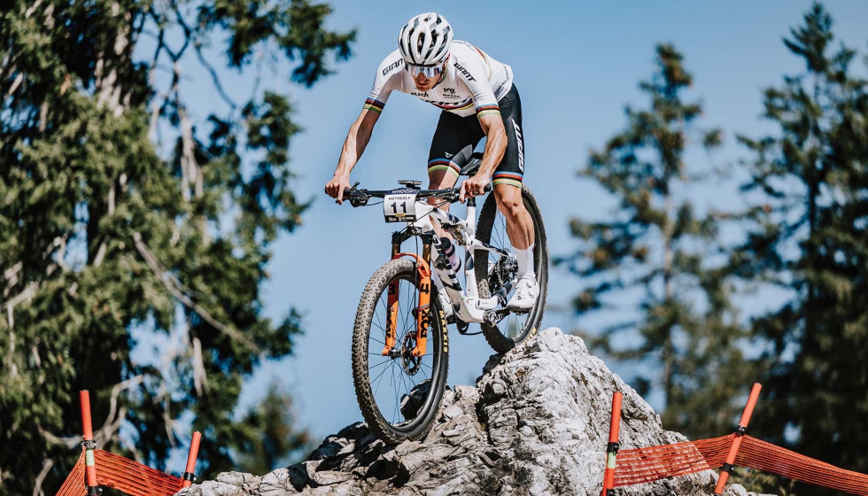 Alan Hatherly conquist el Campeonato del Mundo XCO con la nueva Giant Anthem Advanced SL
