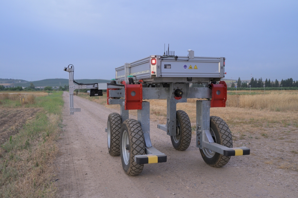 Robot CROPTIMUS-PRIME