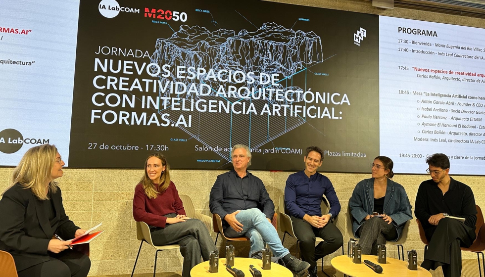 Mesa de debate sobre cmo la IA puede potenciar la creatividad en el sector