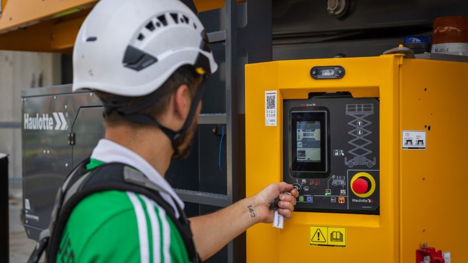 Robusta, fivel e fcil de manter, a HS21 E conta com componentes de alta qualidade testados em condies extremas...