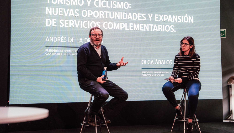 Andrs de la Dehesa, presidente de Spain is Sport AFYDAD y coordinador de estrategia de ATEBI, junto con Olga balos...