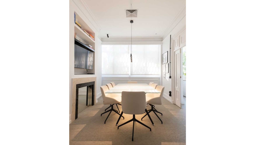 Los espacios de trabajo y residenciales se mezclan, como en esta propuesta de Actiu