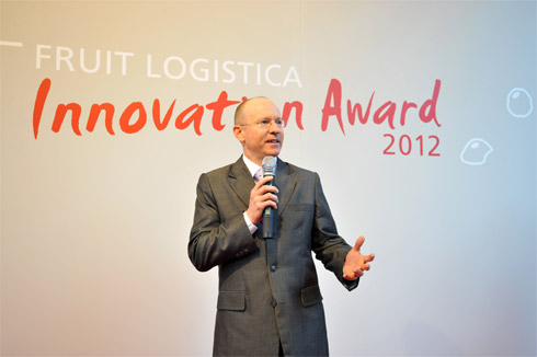 Grald Lamusse durante la entrega del Premio FLIA 2012