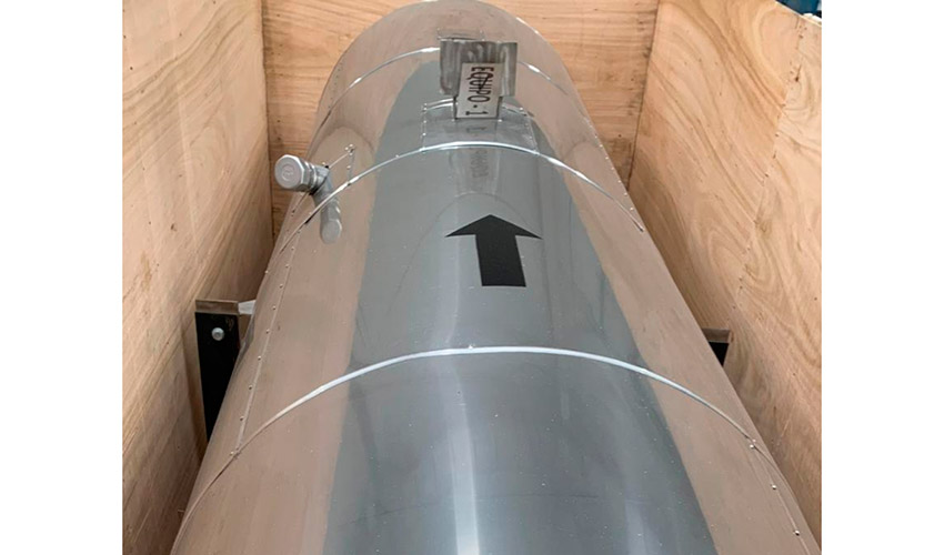 Silenciador de escape en caja de transporte