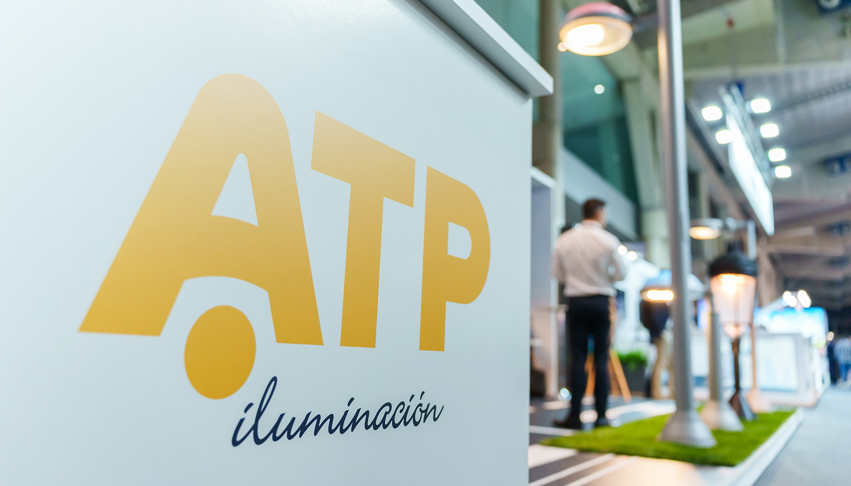 ATP Iluminacin recibi a sus visitantes en el Pabelln 2, Nivel 0, Calle F, Stand 124 (Fira de Barcelona  Gran Va)