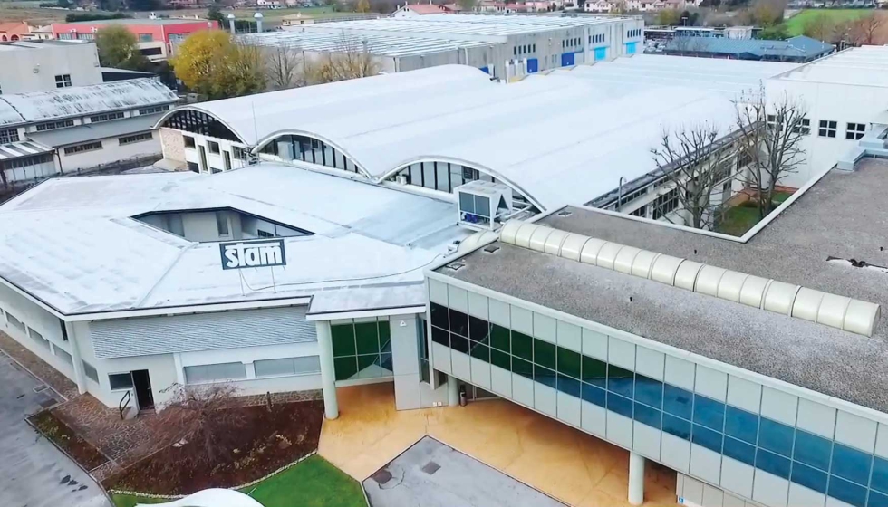 STAM it naci en Italia en 1963