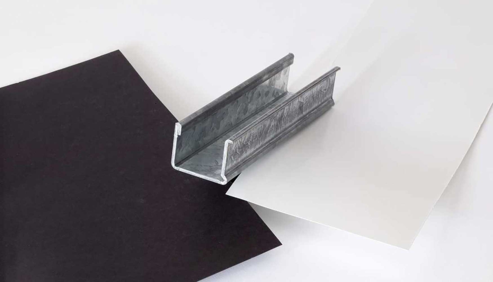 Perfil de refuerzo de acero para sistema de ventana de PVC