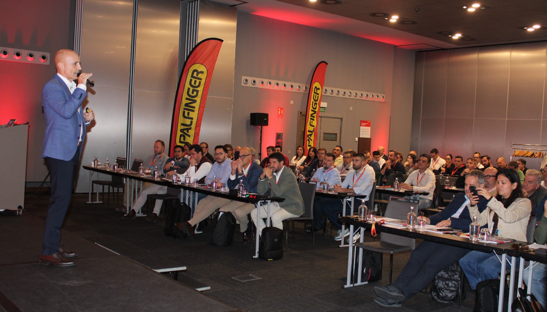 Intervencin de Daniel Prieto, director comercial de Palfinger Ibrica