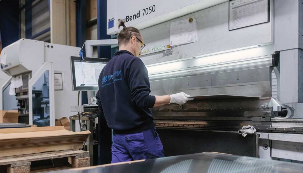 Despus de poco ms de medio ao, Steinhuber ya procesa automticamente ms de 50 piezas diferentes, y la tendencia va en aumento...