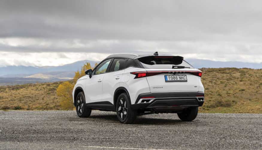 Sistema hbrido SHS-H: combinacin de motor trmico, doble propulsor elctrico y batera LFP para maximizar eficiencia y respuesta...