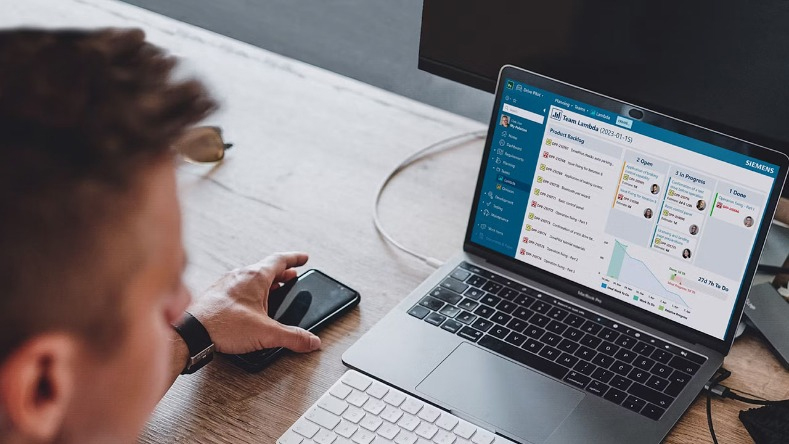 Polarion X orquesta toda la cadena de herramientas de ingeniera de software, permitiendo a los equipos acelerar el desarrollo...