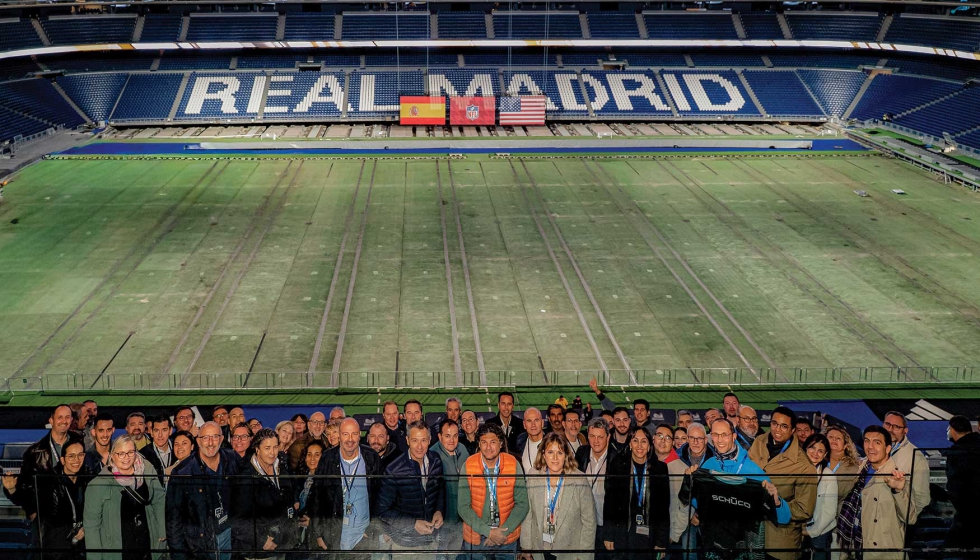Socios de Sch�co en la exclusiva visita guiada al estadio Santiago Bernab�u. Foto: Jorge de la Hera (Oriana Hoffman)...
