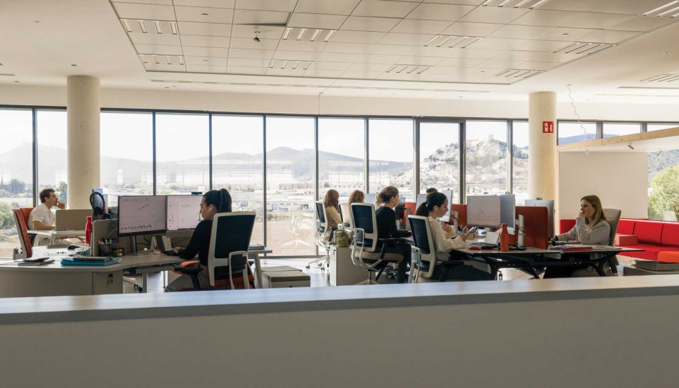 El complejo es tambin un espacio vivo, con diseo bioflico...