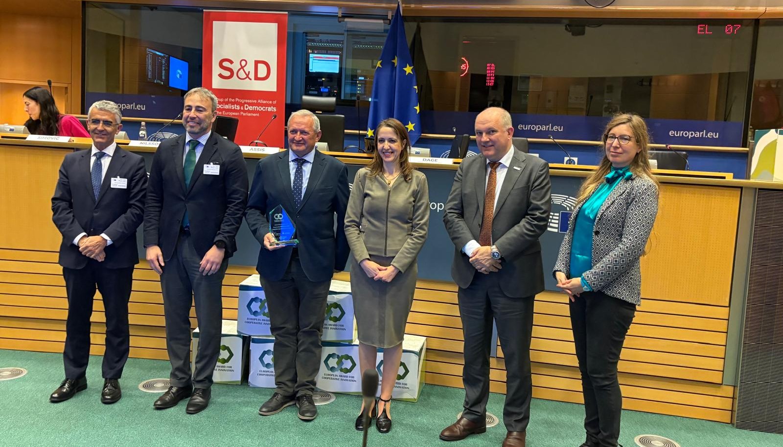 El presidente de Cooperativas Agro-alimentarias de Espa�a, �ngel Villafranca, durante el acto de entrega de premios, tras recoger el galard�n...