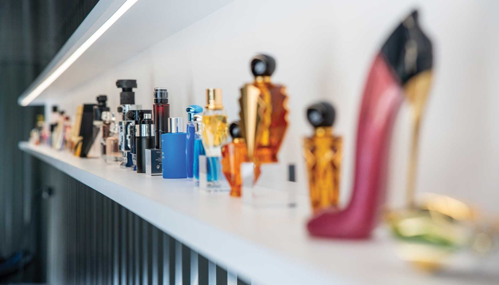 Marcas de cosmtica como Chanel, Givenchy o Este Lauder confan en la experiencia de Novassu