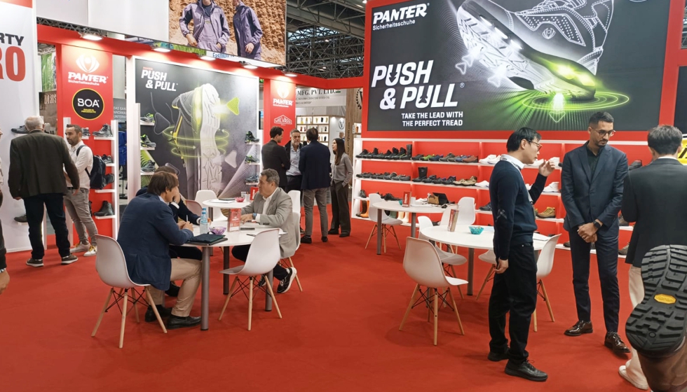 Stand de Panter en la A+A 2025