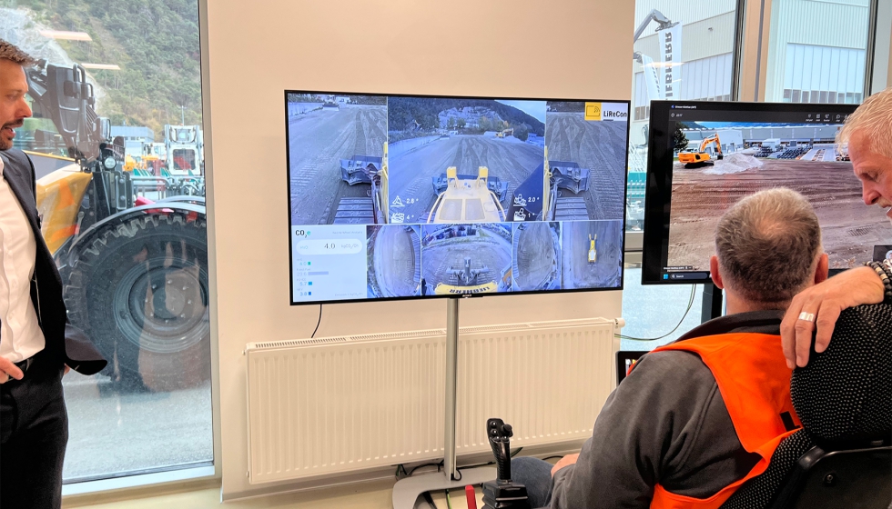 LiReCon (Liebherr Remote Control) se trata de un sistema universal de teleoperacin compatible con excavadoras sobre cadenas, bulldceres...