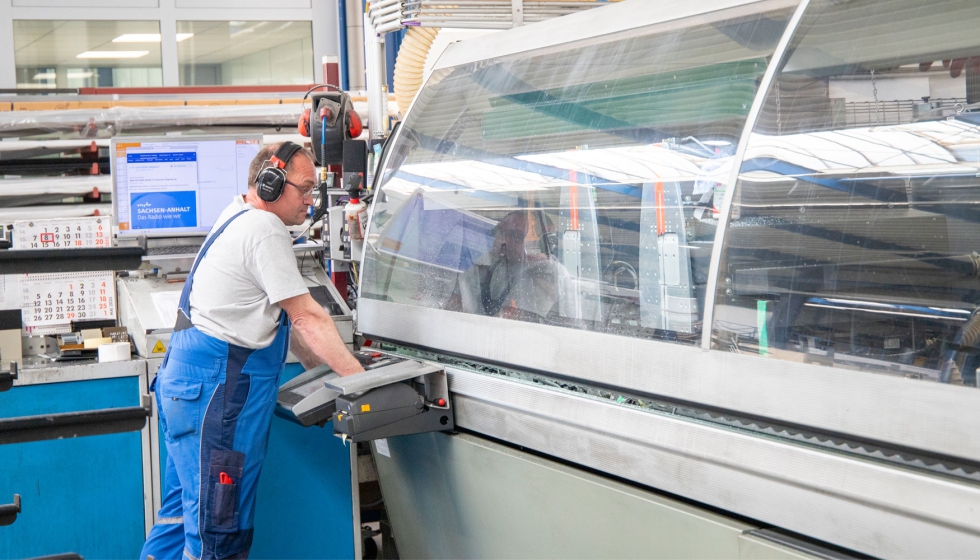 Una de las grandes ventajas de Logikal es su capacidad para conectarse sin esfuerzo con la gran mayora de las mquinas utilizadas en la fabricacin...