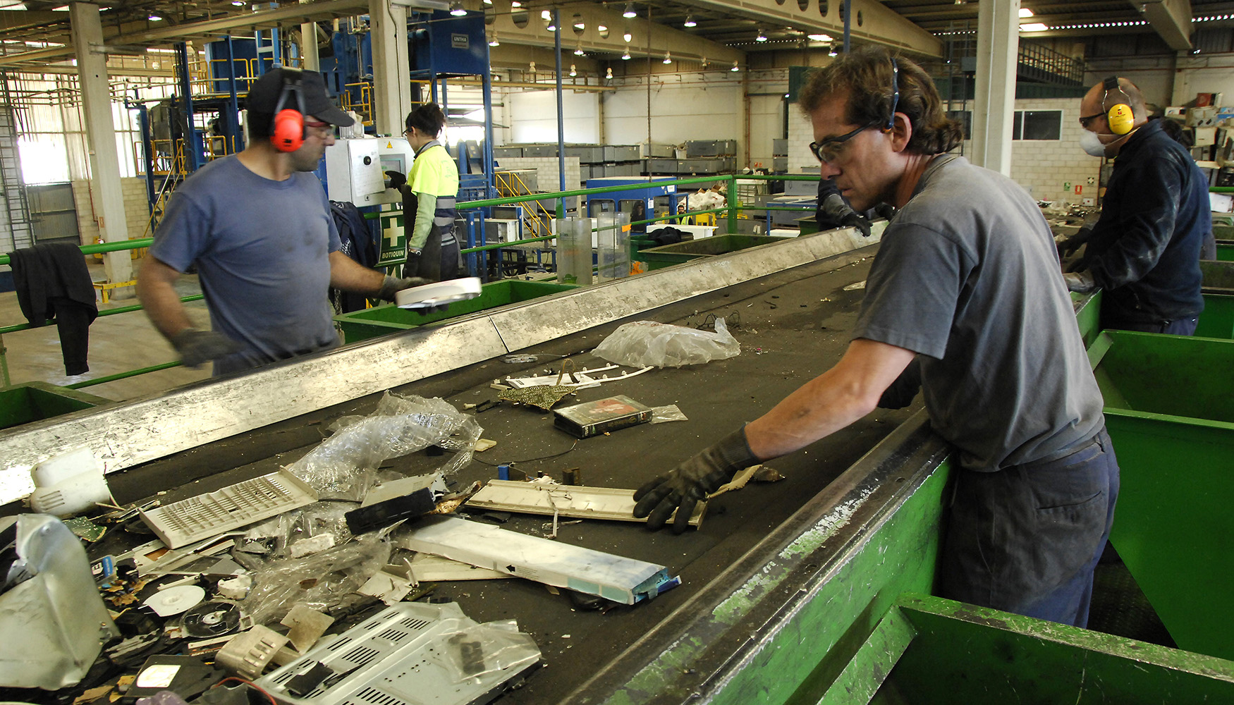 El �ltimo dato disponible aportado por el estudio y correspondiente al a�o 2022, sit�a la recogida de RAEE en Espa�a en 416...