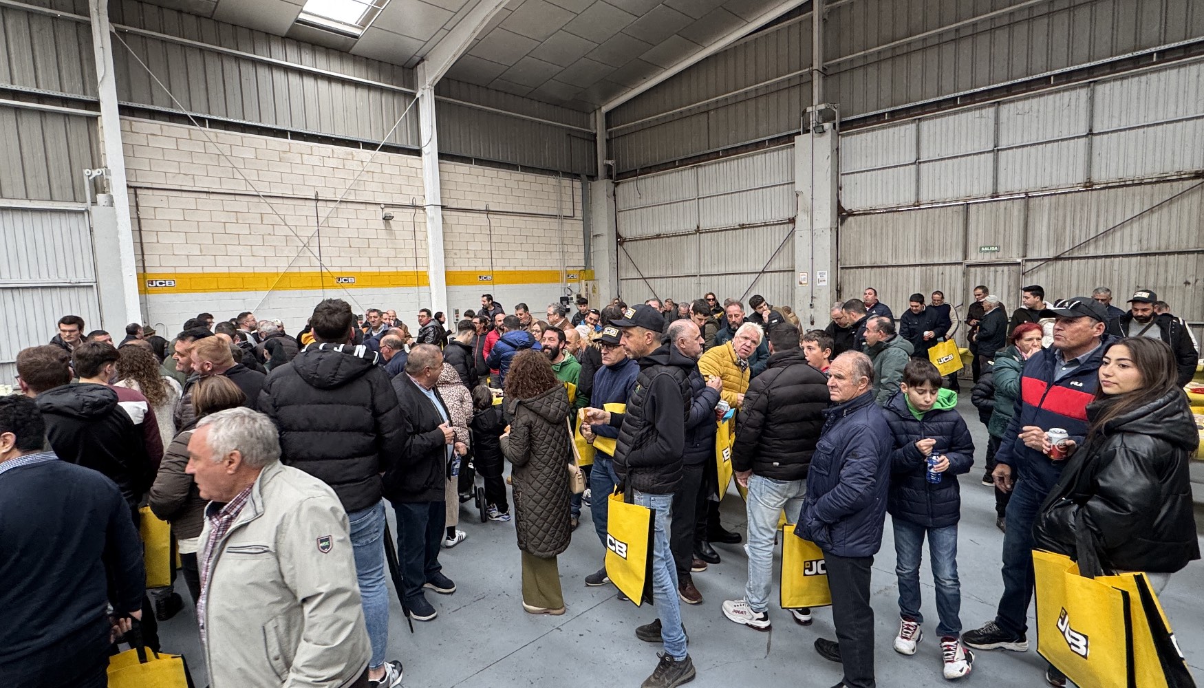El encuentro termin con una animada comida para todos los asistenres