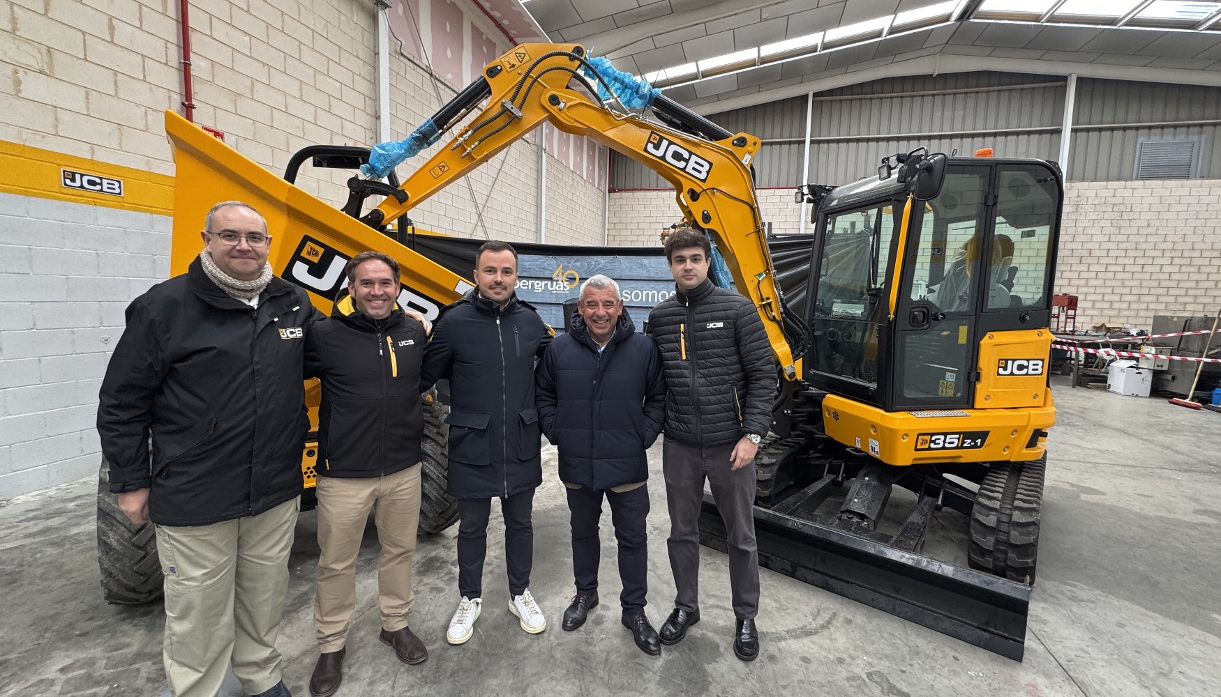 De izquierda a derecha...