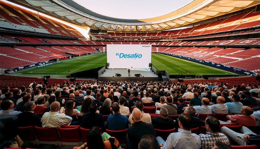 Evento inaugural en el estadio Riyadh Air Metropolitano de Madrid en el que cerca de 700 instaladores accedieron por primera vez a la nueva propuesta...