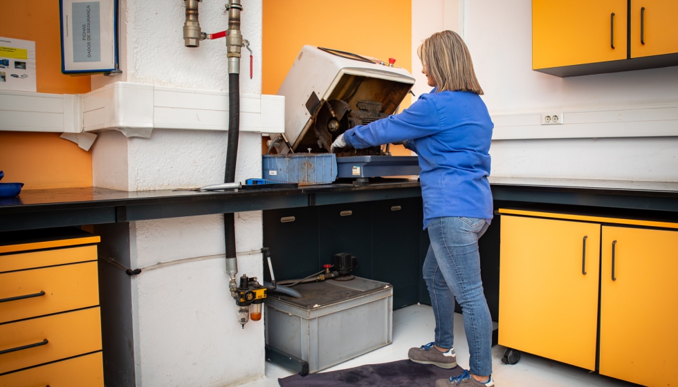 Como proteo no cho, a manta contribui para prevenir acidentes (foto: Mewa)