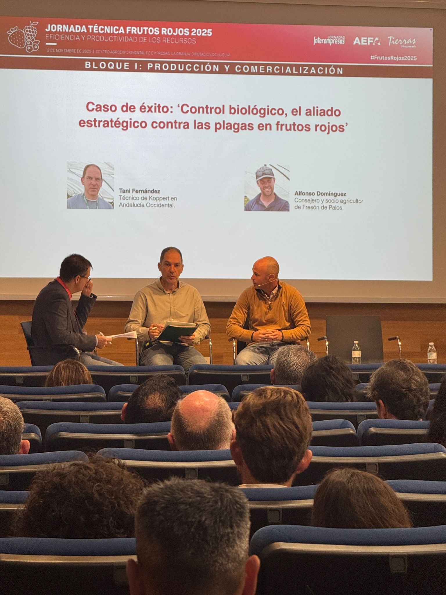 Tani Fernndez, tcnico de Koppert en Andaluca Occidental, y Alfonso Domnguez, consejero y socio de Fresn de Palos