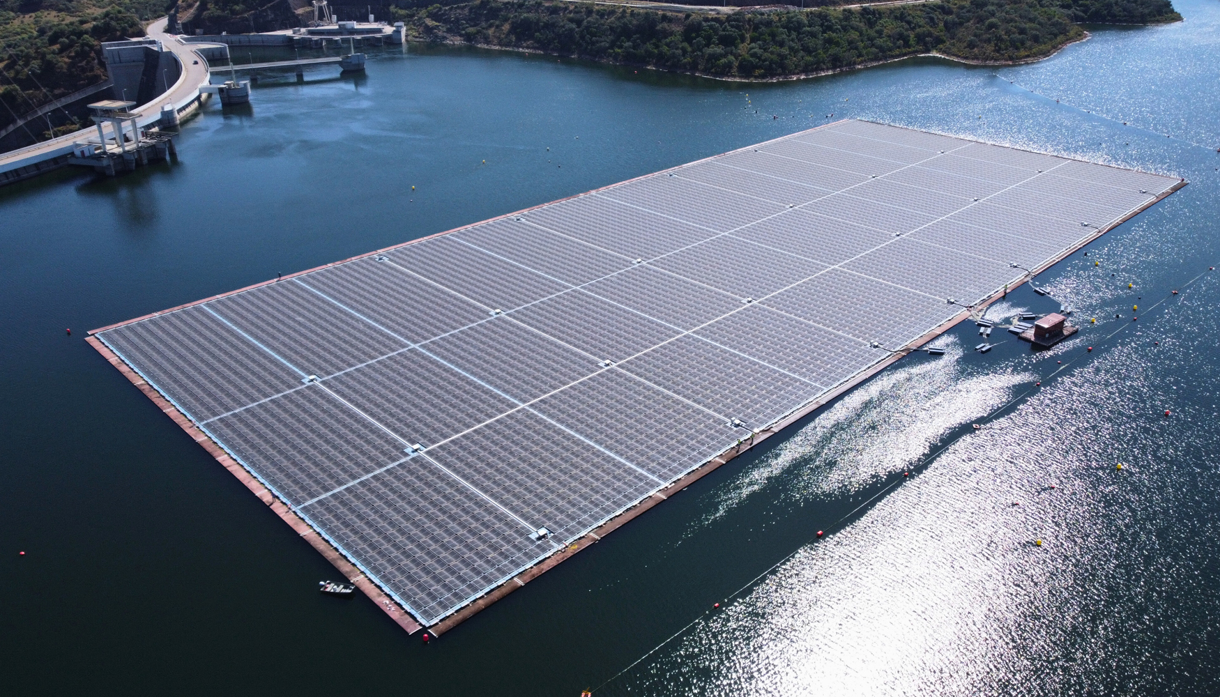 Con una alta concentracin de balsas y embalses...