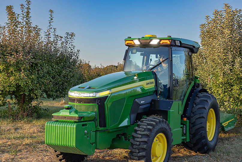 Tractor el�ctrico John Deere E-Power presentado en Agritechnica 2025
