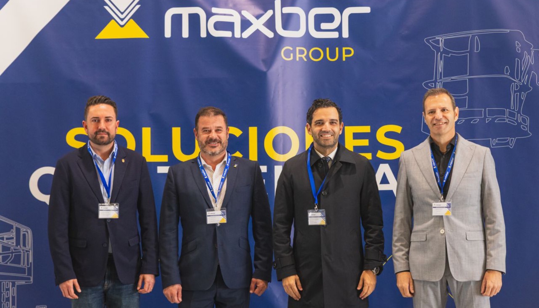 Visita a las nuevas instalaciones del alcalde de Paterna, Juan Antonio Sagredo (segundo por la derecha)