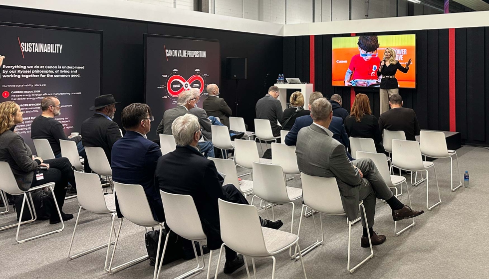 Jennifer Kolloczek, senior director de Marketing & Innovation, Production Printing de Canon EMEA, durante su presentacin...
