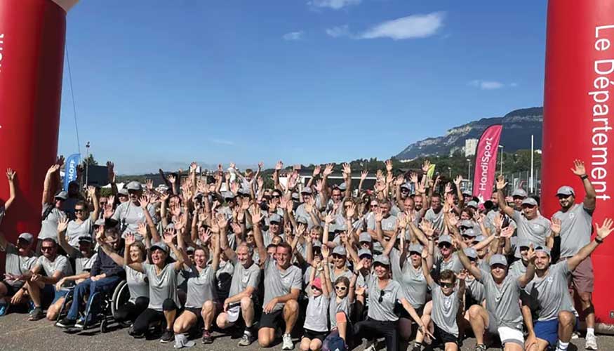 La carrera benfica del comit Handisport Savoie en la que participaron ms de un centenar de empleados